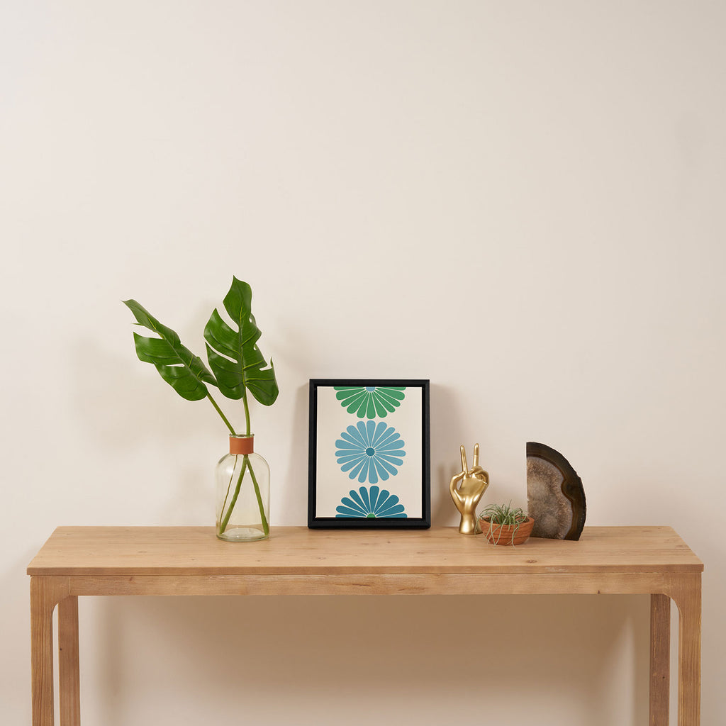 Retro Summer Daisies VI Framed Canvas Print Gallery Image 4