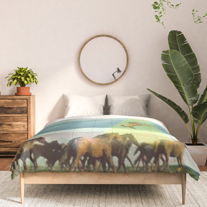 They too love horses (UFO) Comforter Gallery Image 3