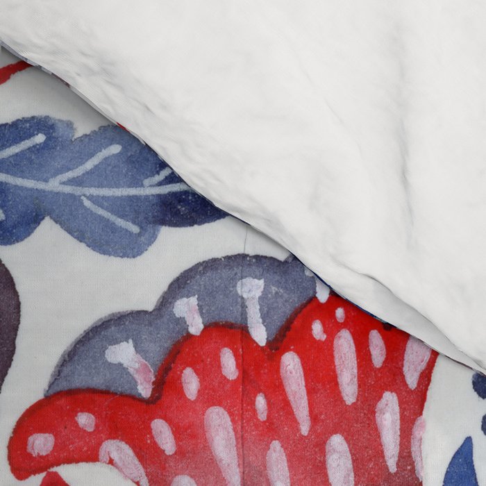 Botanical in red and blue Comforter Gallery Image 4