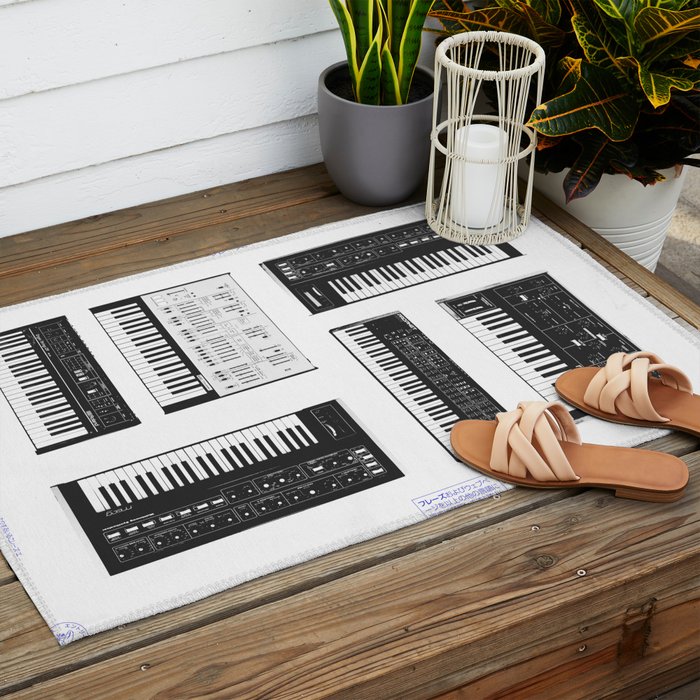 Collection : Synthetizers Outdoor Rug Gallery Image 2