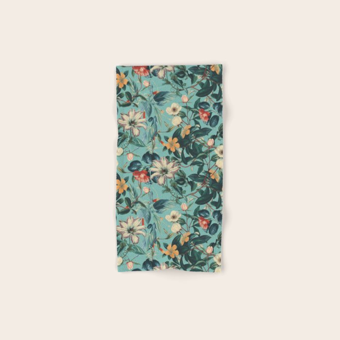 VINTAGE GARDEN V Bath Towel Gallery Image 1