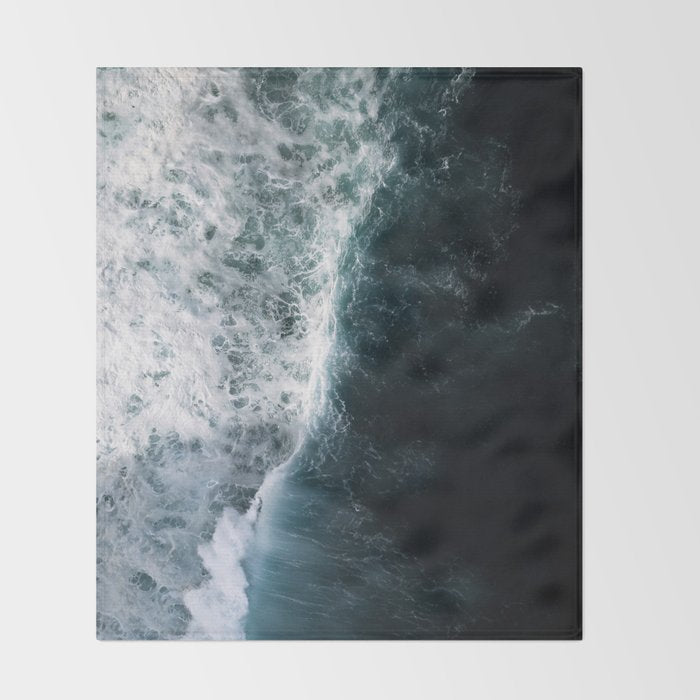 Oceanscape - White and Blue Throw Blanket Gallery Image 2