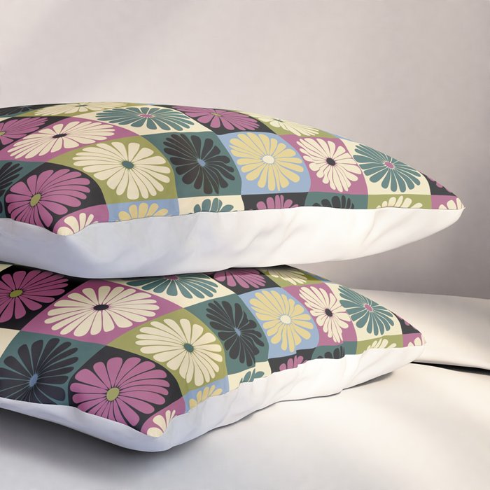 Retro Flowers Check Pattern I Pillow Sham Gallery Image 3