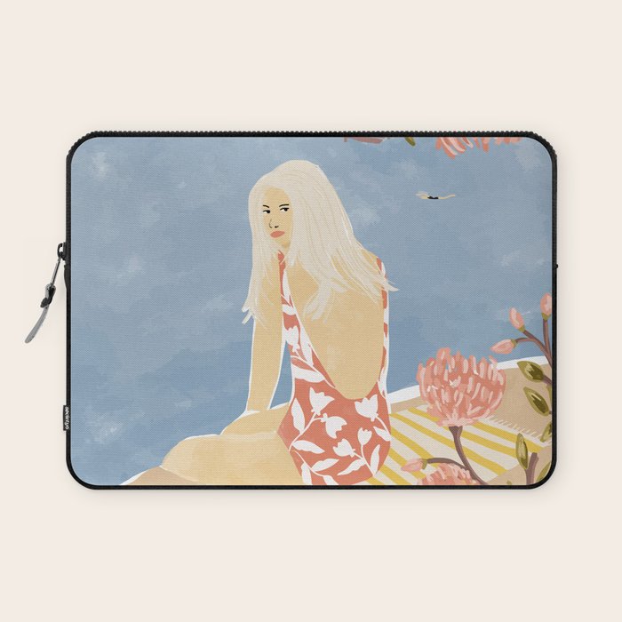 Summer Hiding Laptop Sleeve Gallery Image 1