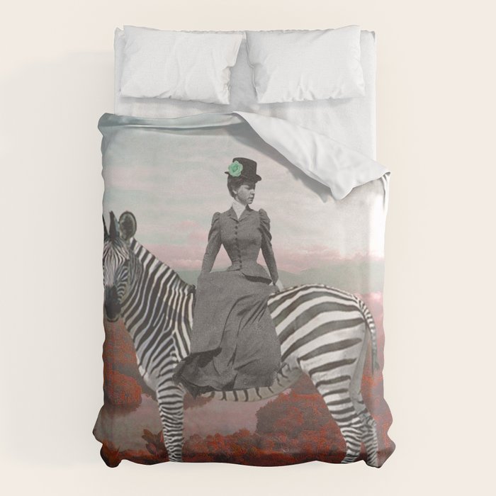 The Traveller (Fall Edition) Duvet Cover Gallery Image 6