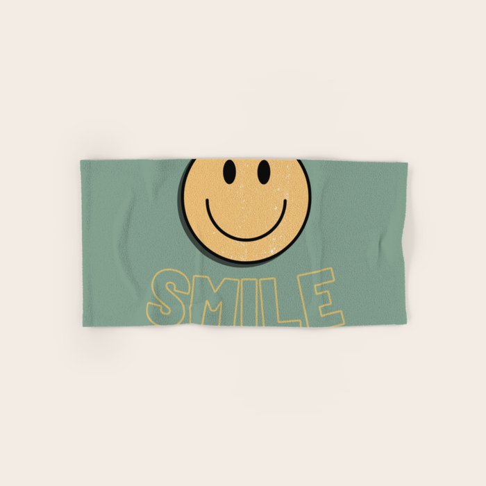Smile Retro Bath Towel Gallery Image 1