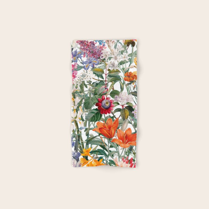 Vintage Garden IX Bath Towel Gallery Image 1