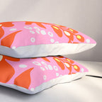 Pink home jungle: Organic shapes and flowers Pillow Sham Gallery Image 3