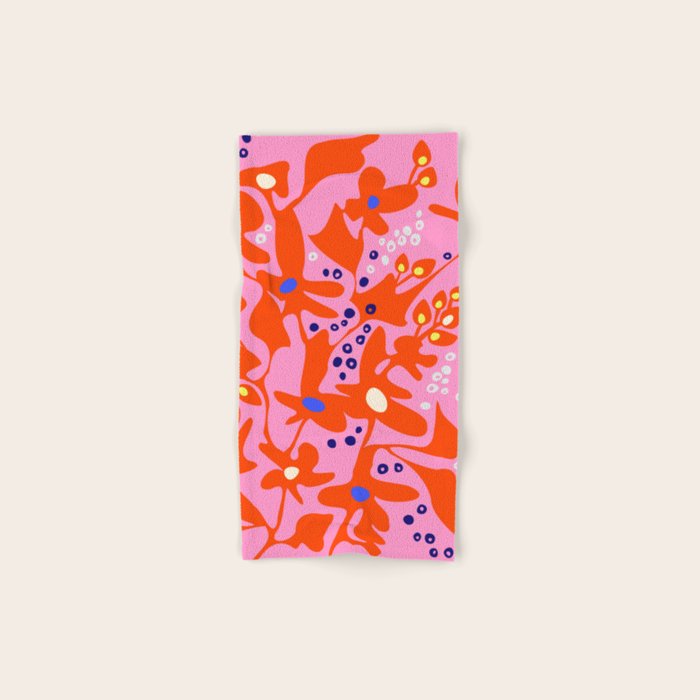 Pink home jungle: Organic shapes and flowers Bath Towel Gallery Image 1