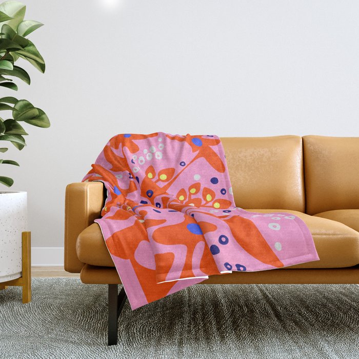 Pink home jungle: Organic shapes and flowers Throw Blanket Gallery Image 1