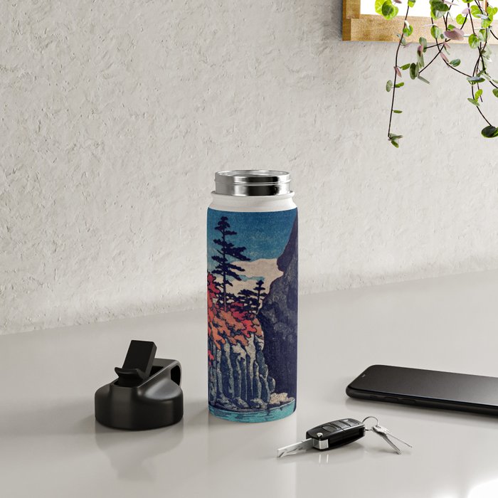 Hunker Down at Risna Water Bottle Gallery Image 4
