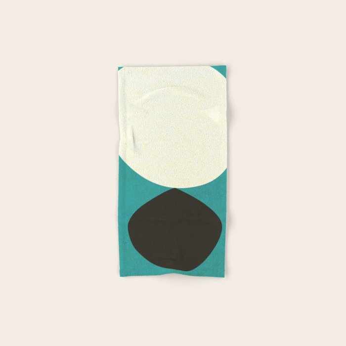 Balance 11 Bath Towel Gallery Image 1