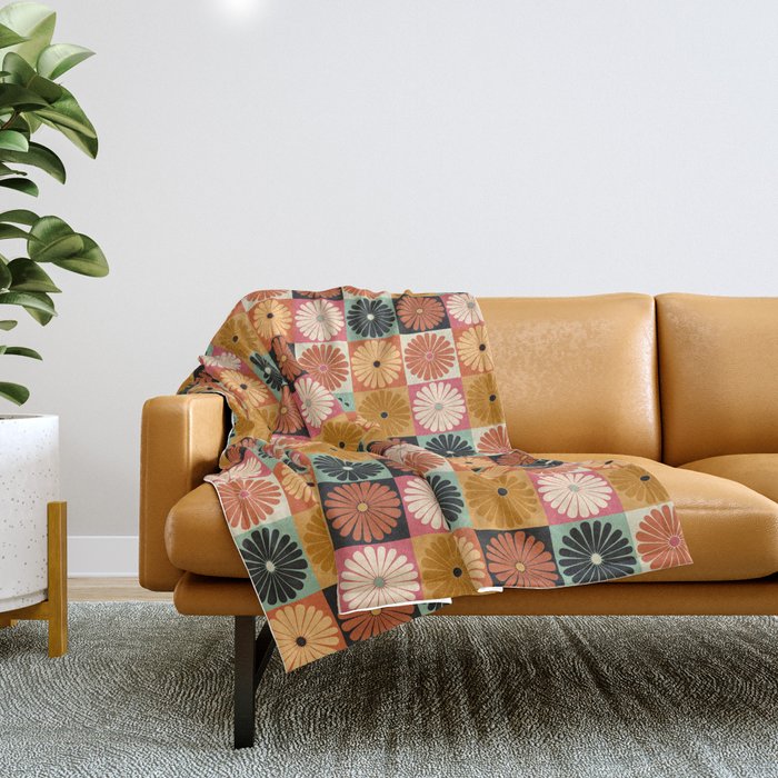 Retro Flowers Check Pattern XVI Throw Blanket Gallery Image 1