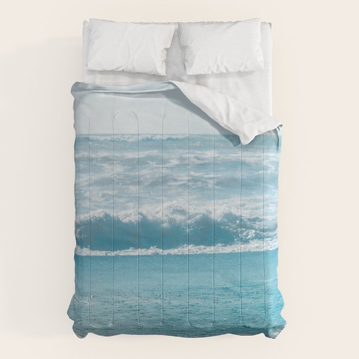 Blue Sea Backdrop Comforter Gallery Image 1