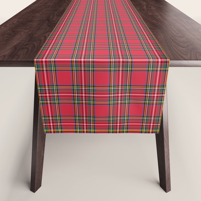 Red & Green Tartan Pattern Table Runner Gallery Image 1