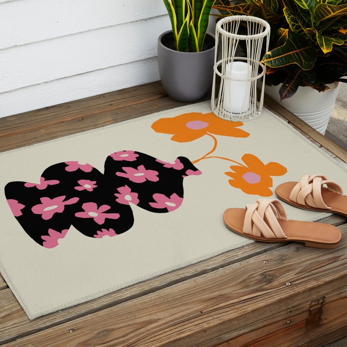 Black floral Vase Outdoor Rug Gallery Image 2