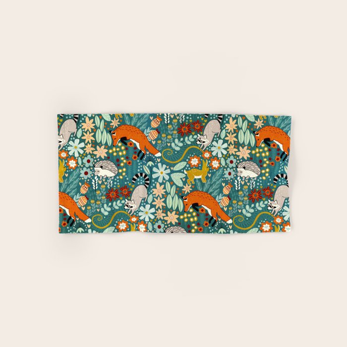 Woodland Pattern Bath Towel Gallery Image 1