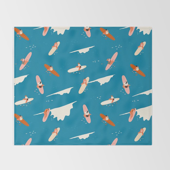 Queens  Throw Blanket Gallery Image 2