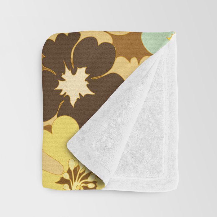 Retro Floral Pattern Throw Blanket Gallery Image 3