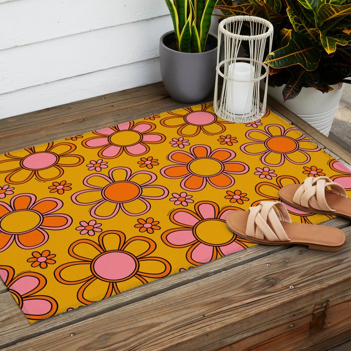 Retro Flower Print Outdoor Rug Gallery Image 2