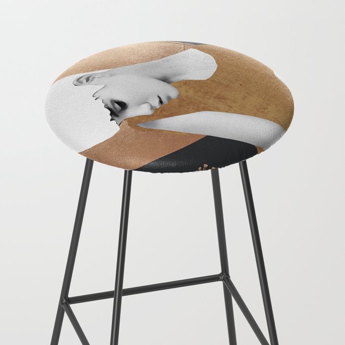 Gentle Beauty 7 Stool Gallery Image 2