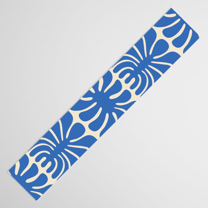 Abstract organic nature plant leaf pattern Table Runner Gallery Image 3