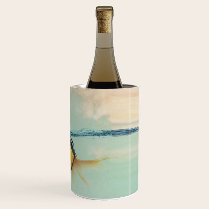 Brilliant Disguise (RM) Wine Chiller Gallery Image 3
