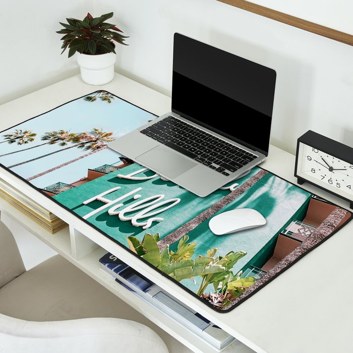 The Beverly Hills Hotel Desk Mat Gallery Image 2
