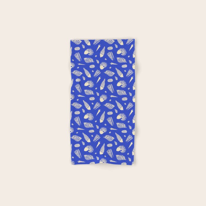 Vintage blue sea shell summer art pattern Bath Towel Gallery Image 1