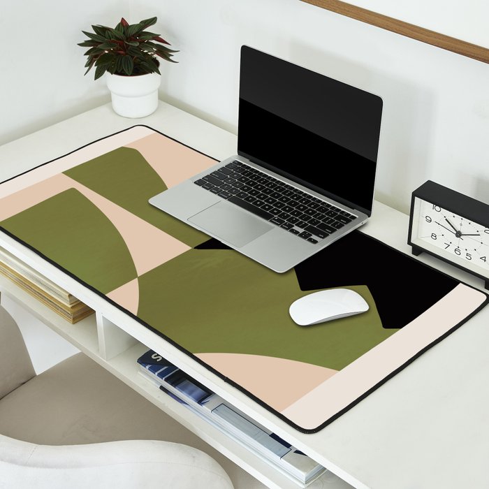 Minimalist 82 Desk Mat Gallery Image 2
