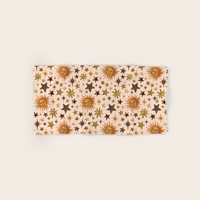 Vintage Star Collage Print in Cream Bath Towel Gallery Image 1