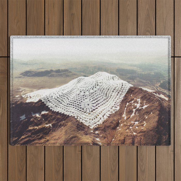 Doily Peaks - Snow Crochet Outdoor Rug Gallery Image 1