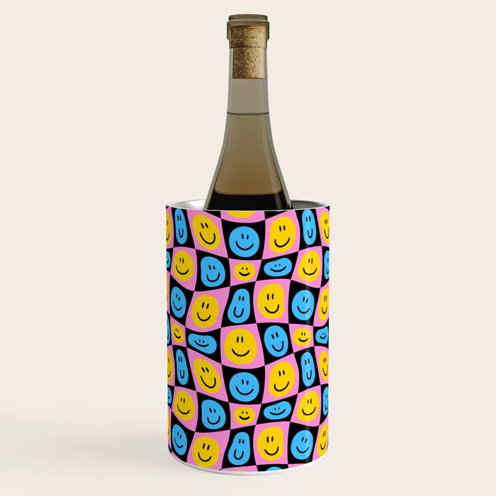 Retro happy smiling face checkered pattern Wine Chiller Gallery Image 3