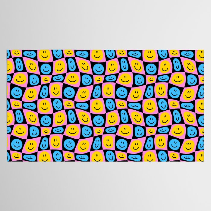 Retro happy smiling face checkered pattern Tablecloth Gallery Image 2
