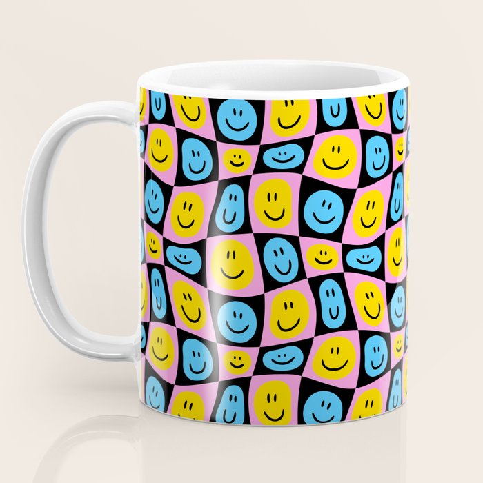 Retro happy smiling face checkered pattern Coffee Mug Gallery Image 3