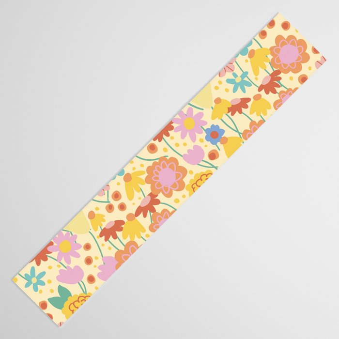 Floral pattern cream Table Runner Gallery Image 3