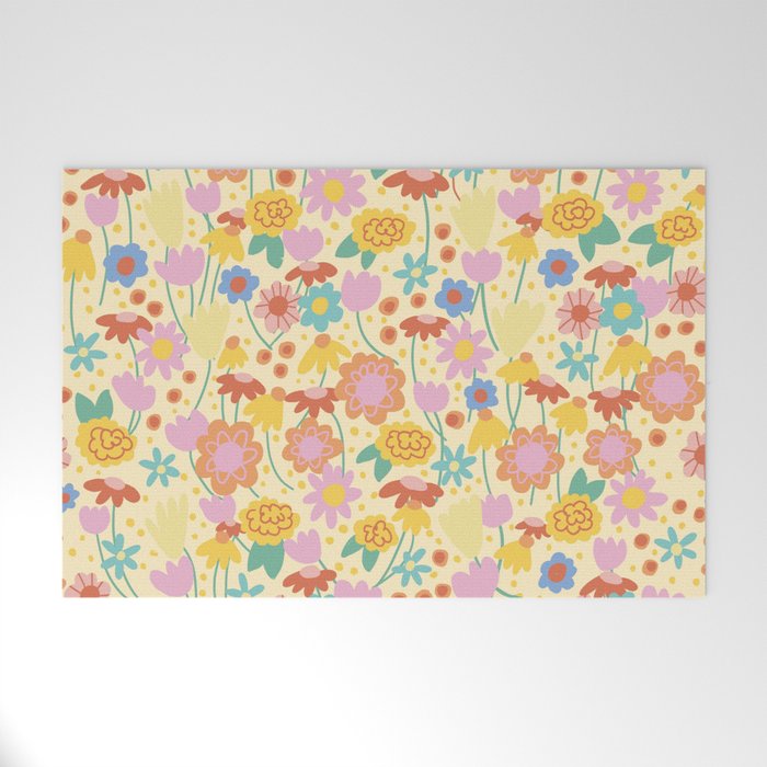 Floral pattern cream Welcome Mat Gallery Image 1