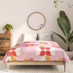 Retro Floral Pattern in Pink, Red, and Orange Comforter Gallery Image 3