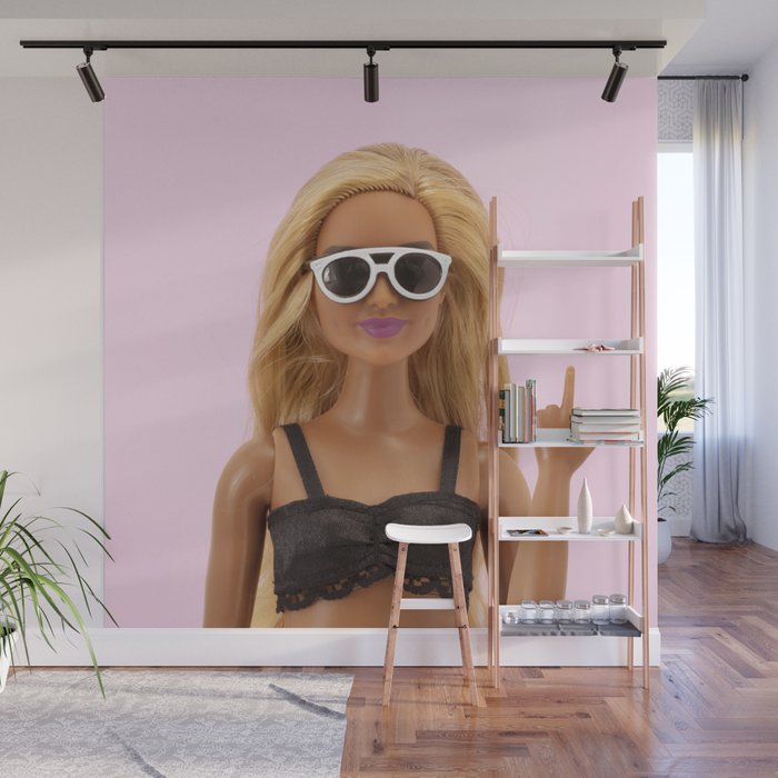 K Bye :) Wall Mural Gallery Image 1