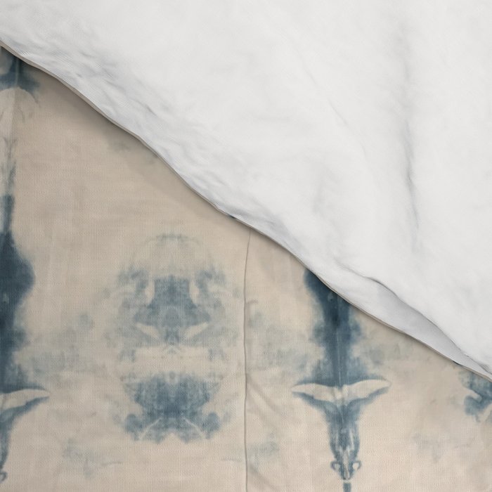 Light Indigo Shibori Comforter Gallery Image 4