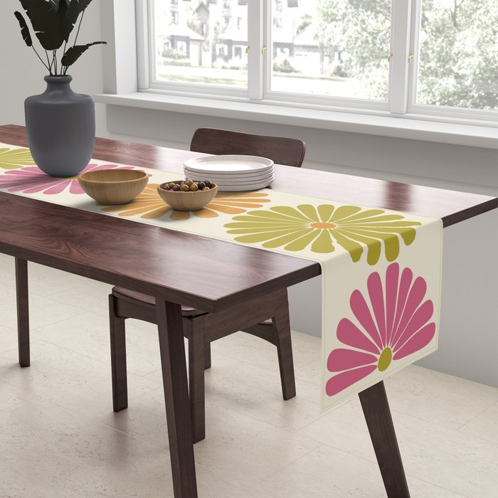 Retro Summer Daisies VIII Table Runner Gallery Image 2
