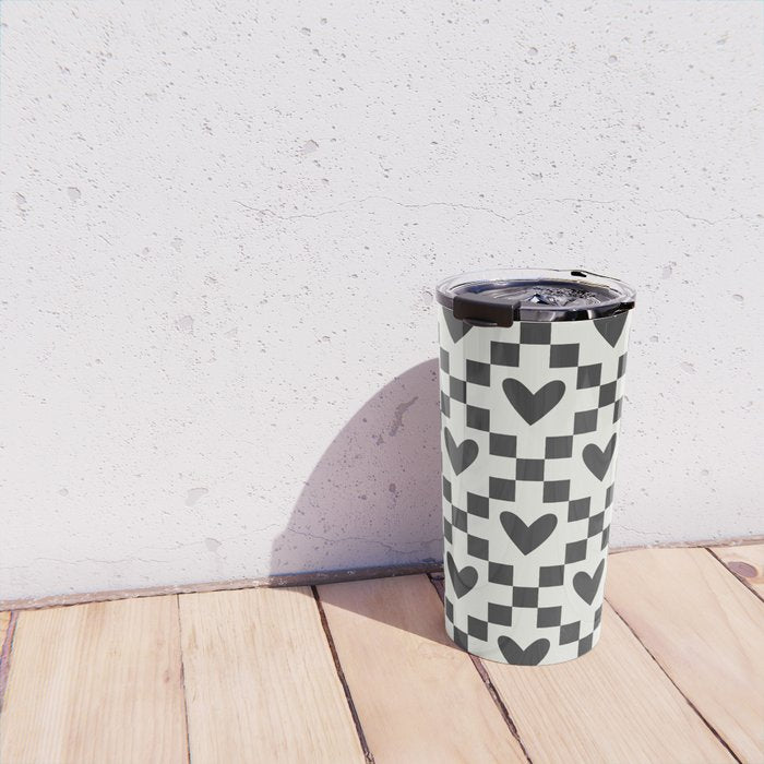 Black and white love heart checkered pattern Travel Mug Gallery Image 4