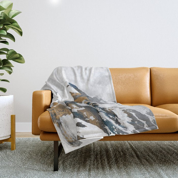 mountain 10 Throw Blanket Gallery Image 1