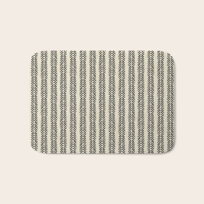 Small Black and White Arrowheads Bath Mat Gallery Image 1
