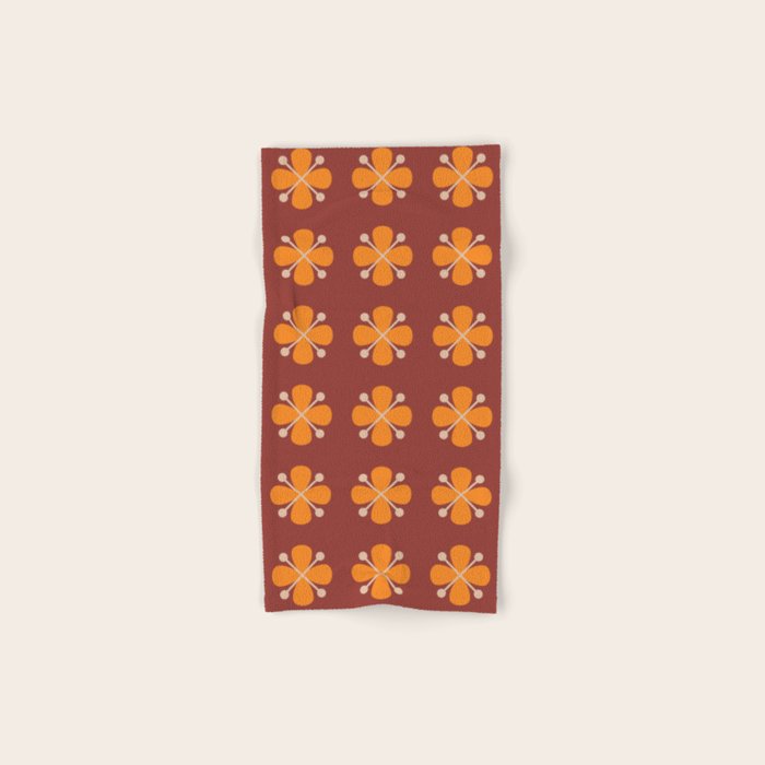 Retro Floral Burst Bath Towel Gallery Image 1