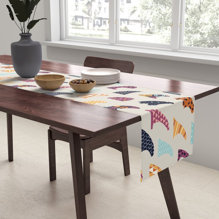 Single fin Table Runner Gallery Image 2