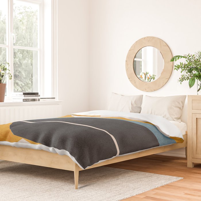 Line Mountain Beauty II Duvet Cover Gallery Image 2