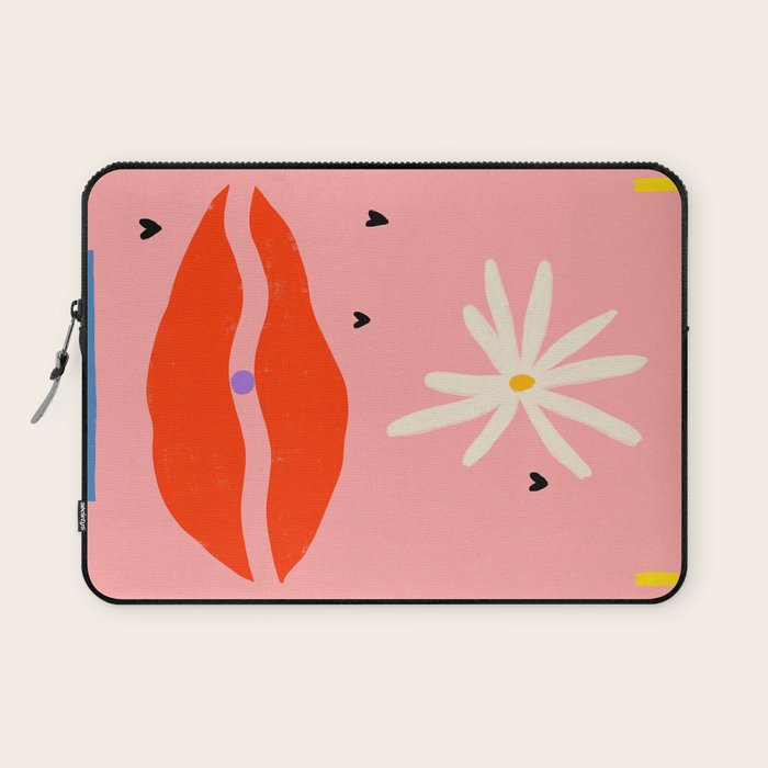 PEARL AND DAISY Laptop Sleeve Gallery Image 1