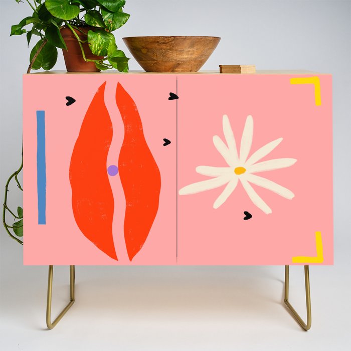 PEARL AND DAISY Credenza Gallery Image 1