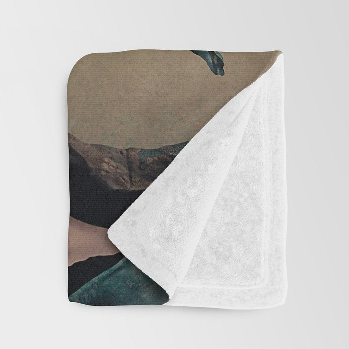 Full of life Throw Blanket Gallery Image 3